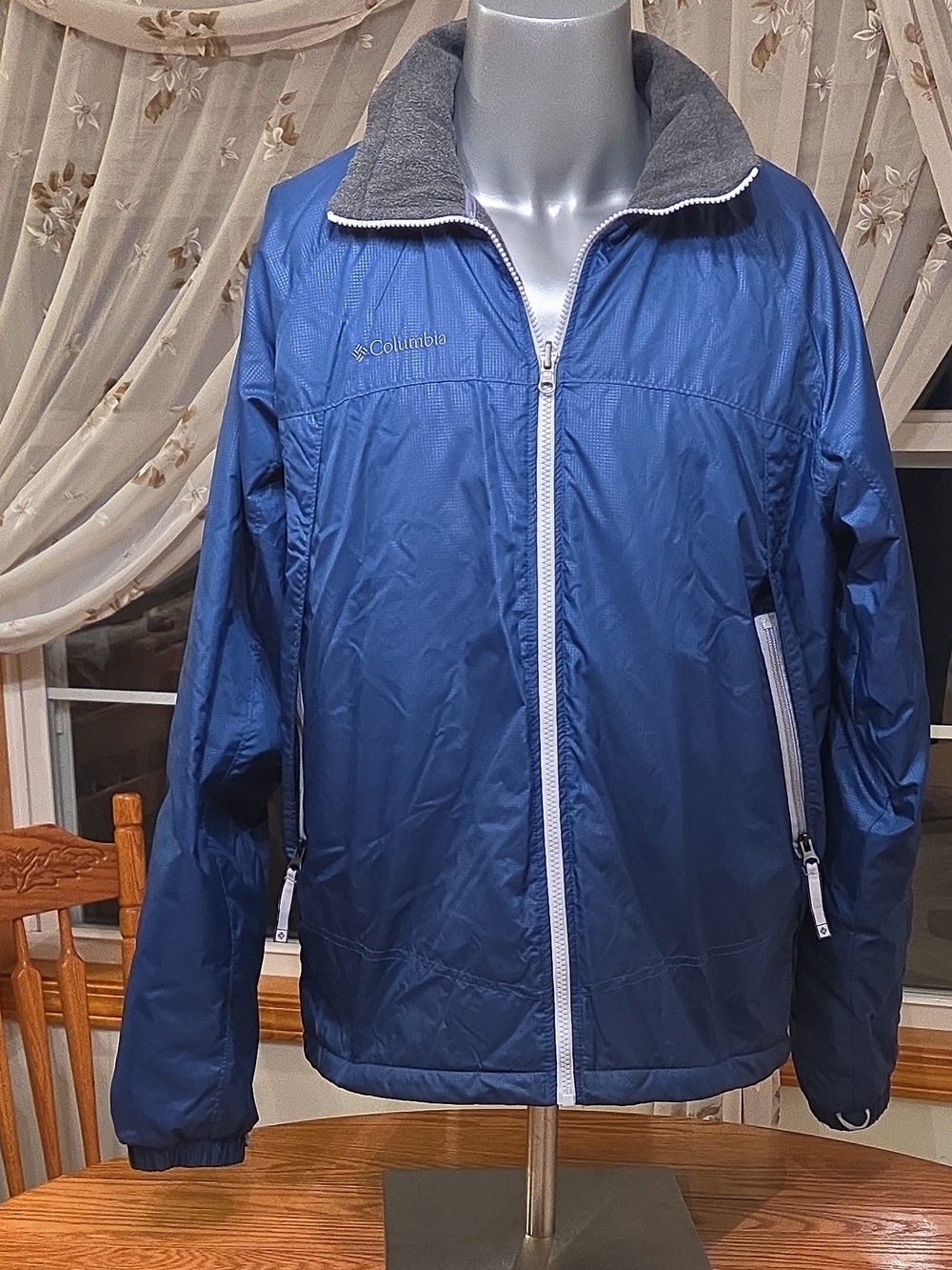 Columbia Men's Navy Blue Windbreaker with Gray Collar